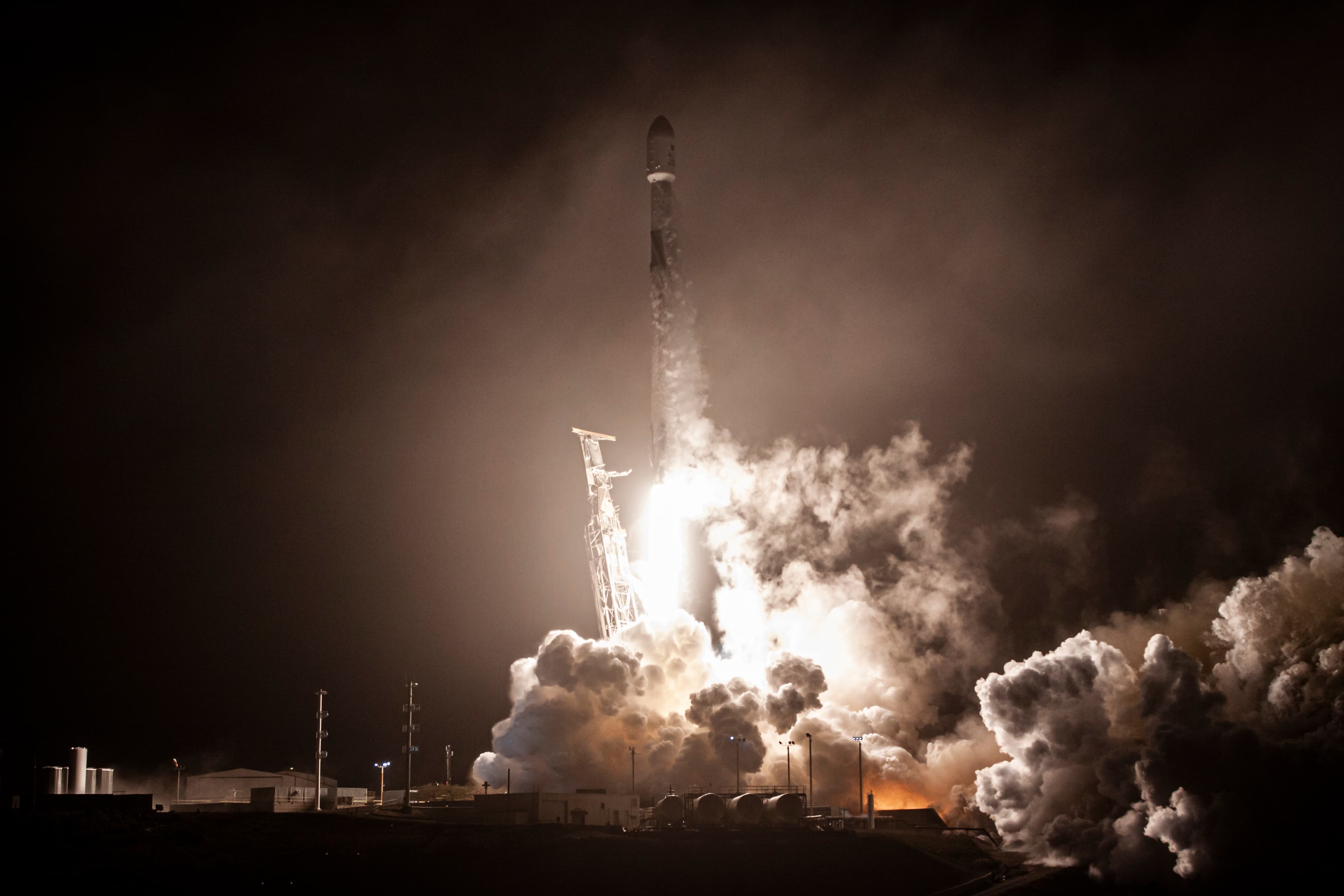 Launch image 4